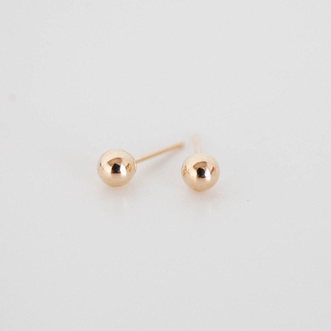 Dot Studs