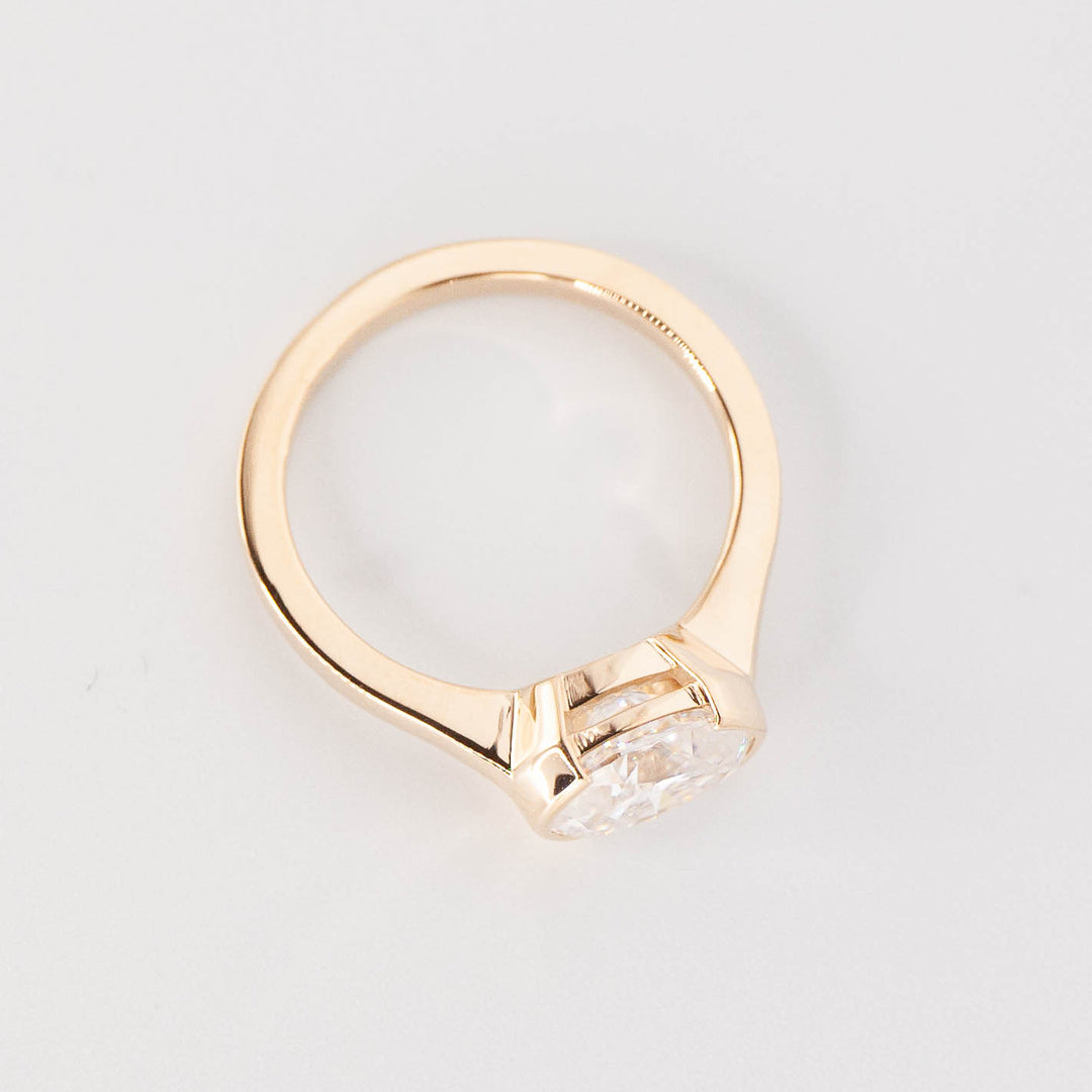 Avery Ring - Moissanite