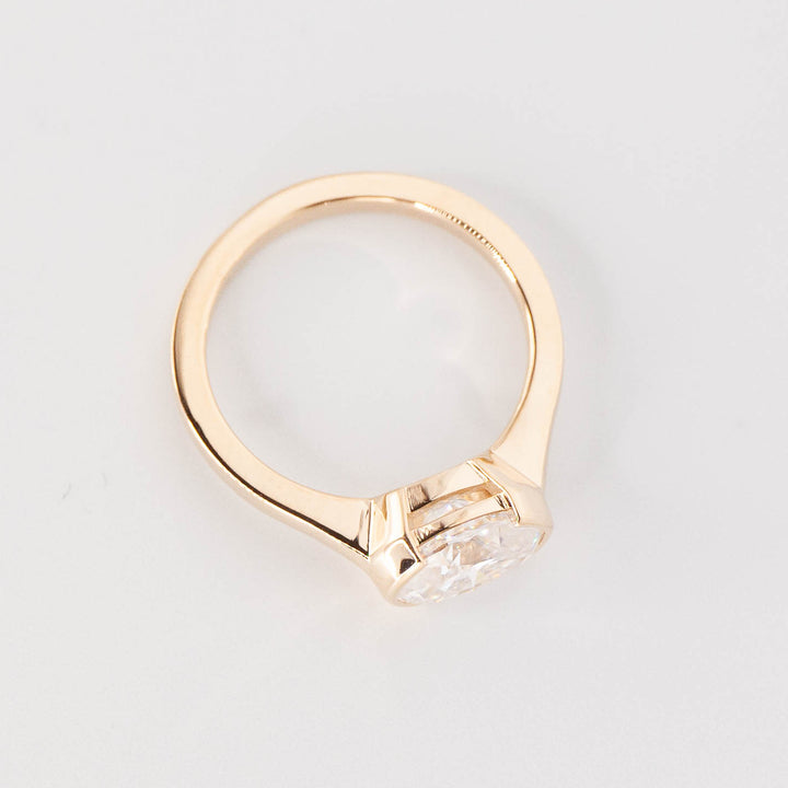 Avery Ring - Moissanite