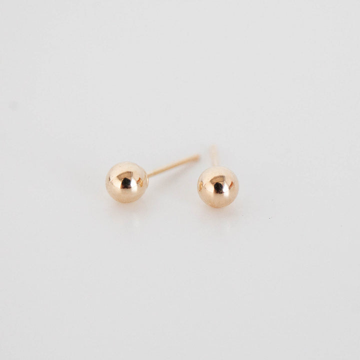 Dot Studs
