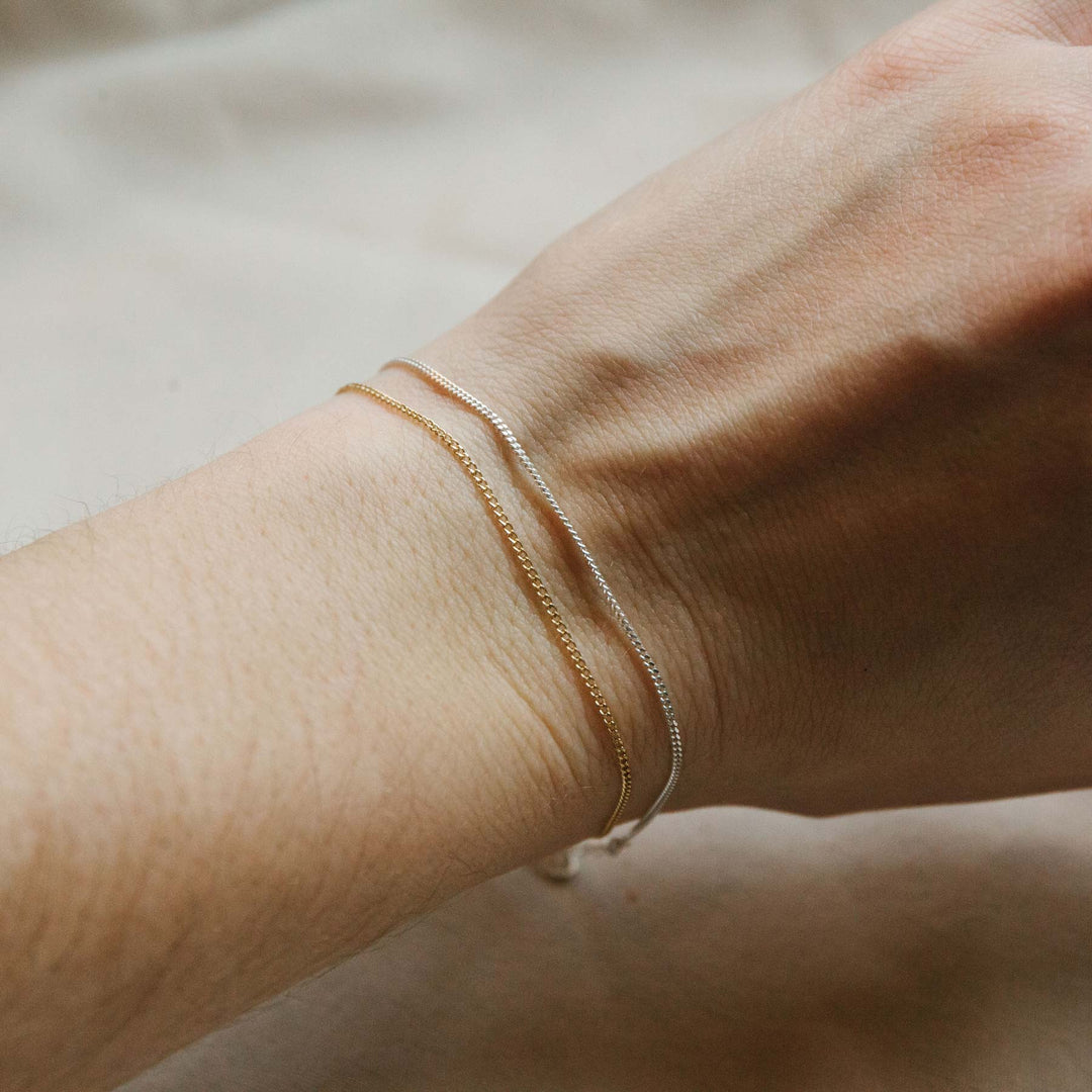 Dainty Curb Chain Bracelet